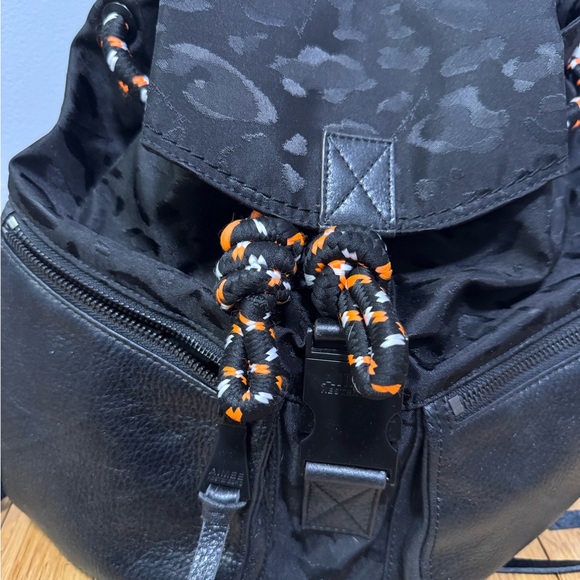 Aimee Kestenberg Sky High Leopard Pring Black Backpack - Picture 5 of 6